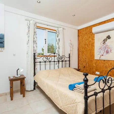 Paradiso Sunset * Pomos