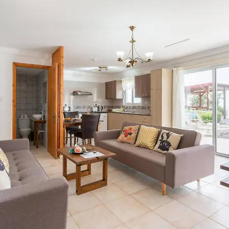 Paradiso Sunset Pomos