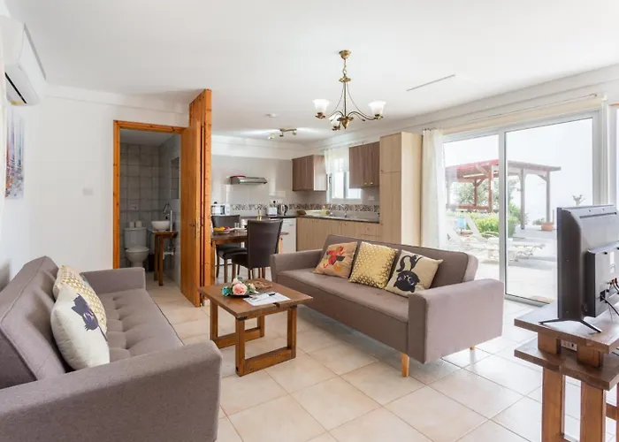 Paradiso Sunset Pomos